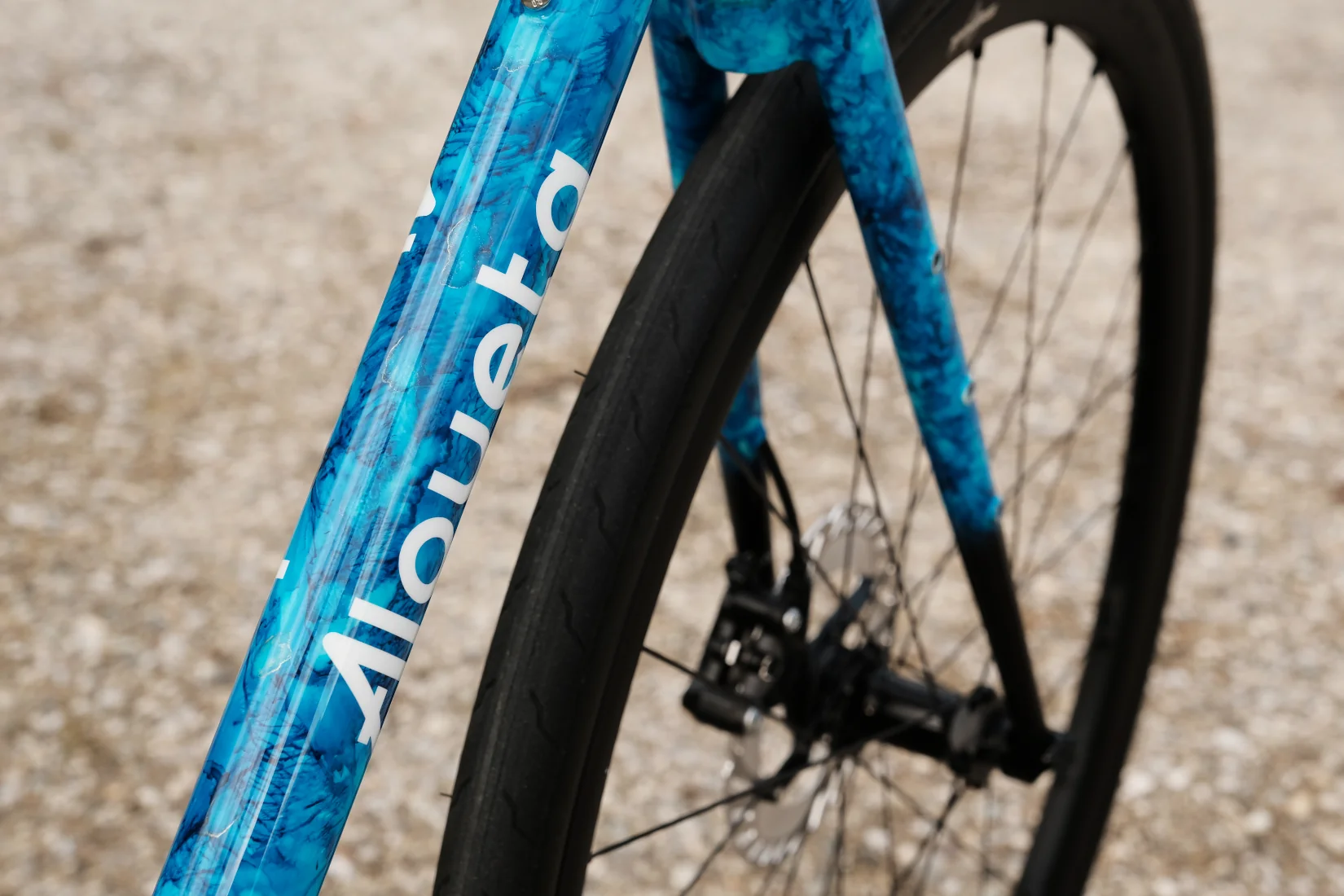 velo-acier-suisse-haut-gamme