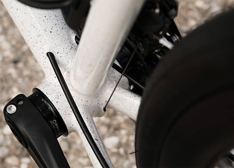 velo-sur-mesure-acier-blanc-nacre-aloueta